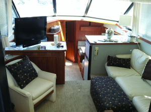 Marine Services. Marine Upholstery, boat covers, travel & storage covers 